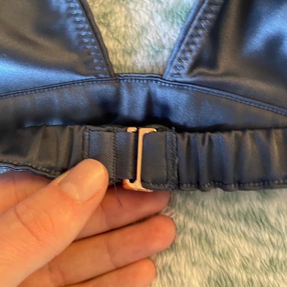 Victoria secret satin bralette - Picture 3 of 4